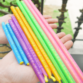 Food bag sealing sticks, reusable sealing rods for snack and dry food bags, tight sealing   preserves freshness and locks in flavor (Style: 8cm mixed colors)